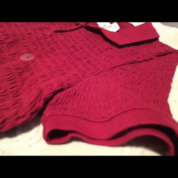 Aeropostale dark red shirt - Picture 2 of 3
